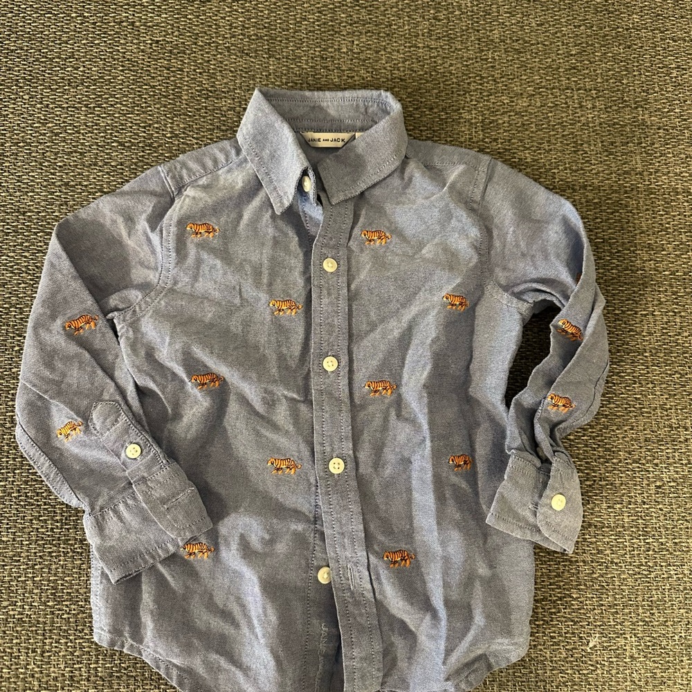 Janie and Jack  Boys' Blue Button-Up Shirt with Tiger Embroidery Size 2T
